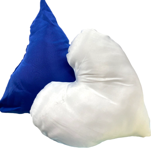 Almofada Coração em Cetim